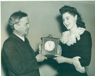 Telechron Clock Model Irene Ryan “Granny” Beverly Hillbillies