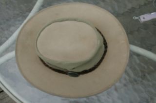 Christopher Jozy Australia Jacaru Horizon Suede Hat LG