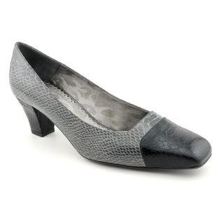 Renee Bryce Womens Size 12 Gray Wide Pumps Classics Shoes