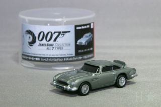 007 JAMES BOND Aston Martin DB5 Goldfinger Pullback Car Collection