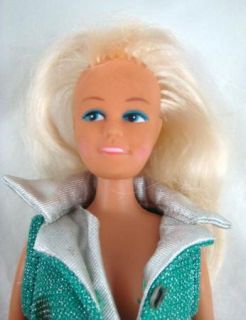  1970s Fashion Doll Blonde Hair Blue Eyes Made in Hong Kong 11