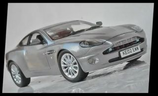 James Bond 007 Die Another Day Aston Martin V12 Vanquish Ertl Joyride