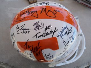 1985 86 Tennessee Vols Johnny Majors Signed Team Helmet Sugar Vols DVD COA  