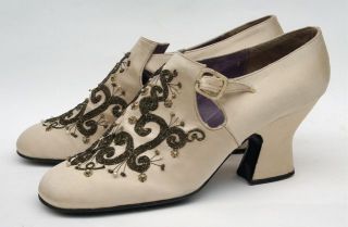 Vintage RARE Jerry Edouard Shoes Gorgeous 1920's Style Ivory Coral Beading Look  