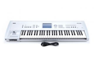 Korg Triton 61 Note Synthesizer Keyboard