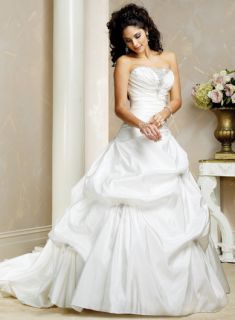 Preowned Wedding gown, Maggie Sottero Lavina Royale RETAIL VALUE 1,800