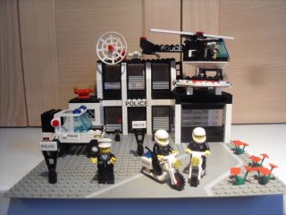 Vintage Lego Police Command Base Set 6386 1986