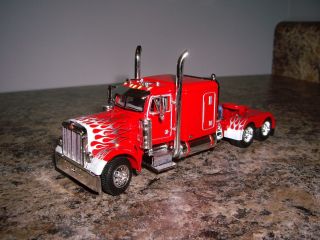 DCP 1 64 Heil Red with Flames 379 Peterbilt Tractor with 63 Flat Top