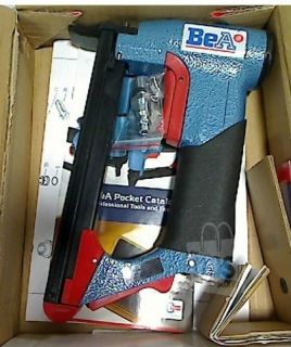 Bea 71 16 421 22 Gauge Pneumatic Air Upholstery Stapler Gun