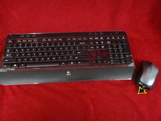 Logitech Wireless Combo MK520 with Keyboard and Laser Mouse 920 002553