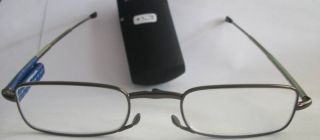 Magnivision / Foster Grant Folding Reading Glasses +2.50 w/ hard case