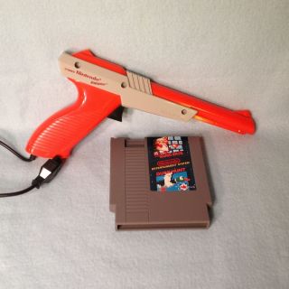 Original Super Mario Bros Duck Hunt Game Cartridge Orange Zapper Gun