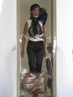 NRFB FR 16 Fit To Print Anais McKnight 16 vinyl fully articulated doll