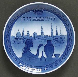 Royal Copenhagen Bicentennial Plate 1775 1975 75666