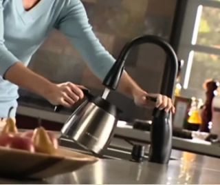 Moen Medora Single Handle Kitchen Faucet Pull Down Spray Matted Black