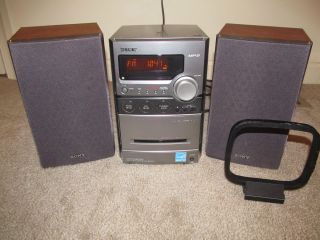 Sony Micro Hi Fi Stereo System CD AM FM Tape  2 Sony speakers CMT