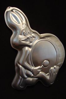 Wilton 1983 Bugs Bunny & Drum Retired Aluminum Cake Pan