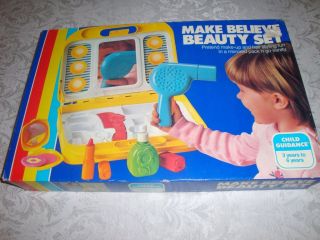MAKE BELIEVE BEAUTY SET   Pretend Make up and Hair Styling Set 1981
