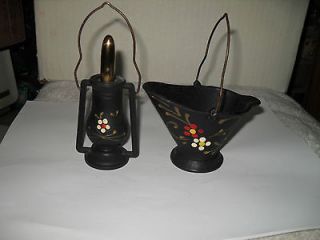Vintage Flowered Lantern Lighter With Ash Bucket /Cigarette Holder
