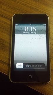 Apple iPod touch 4th Generation White (8 GB)  music player