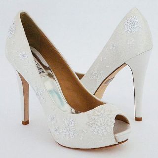 NIB Badgley Mischka Stella bridal pump heels open toe sequined White