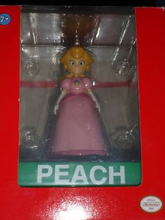 Banpresto Super Mario Wii DS Princess Peach 5 Deluxe Vinyl Statue
