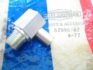 NOS Oil Feed Line Elbow Connector FITTING 62696 62 Sportster XLCH