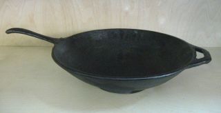 Cast Iron Wok Pan with Handle 12.5 Diameter