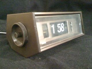 Vintage Swedish Modern COPAL Clock Model # 702    Type 12 hr All