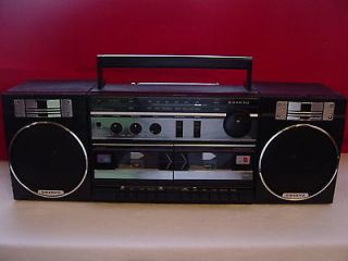 listed VINTAGE SANYO AM/FM TAPE GHETTOBLASTER BOOMBOX MODEL NO. M W170