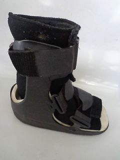 ROYCE Medical Walking Low Top Boot Brace Foot Support size M