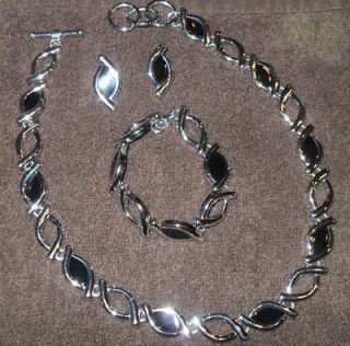 Jewels by Park Lane Pendant, Earring, Bracelet Set