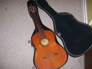 Acoustic Guitar Weltron Vintage Durham N.Carolina w/case