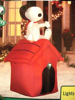 FT SNOOPY ON HOUSE CHRISTMAS INFLATABLE AIRBLOWN PEANUTS LIGHTED