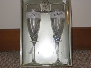 New Bride and Groom Wedding Star Wine Champagne Glasses Winter Season