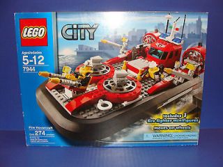 Lego City FIRE HOVERCRAFT #7944 BRAND NEW IN SEALED BOX ~Rare Set