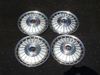 VINTAGE~CLASSIC~1962 62 FORD GALAXIE 500 HARDTOP 390 V 8 HUBCAPS