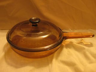 Visions Corning Pyrex Amber 7 1/4 Small FRYING PAN / SKILLET with LID