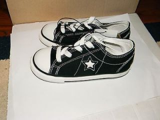 converse in Boys Shoes