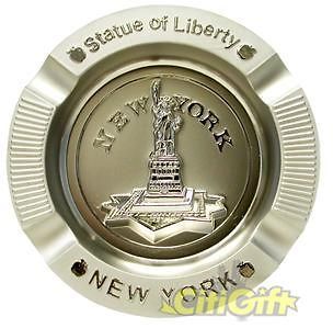 NEW YORK NY METAL STATUE OF LIBERTY ASHTRAY W/STAND