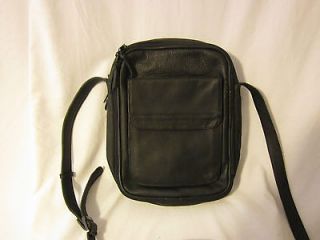 BLACK LEATHER CONCEALED CARRY TRAVEL/CAMERA BAG WITH Gun Holster