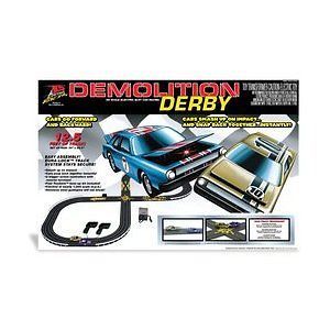 Life Like Demolition Derby Elec. Slot Car Race Set NEW
