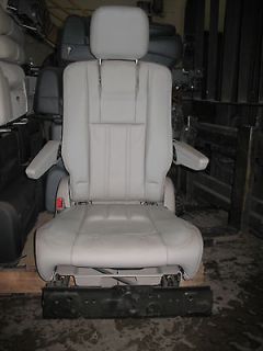 11 13 GRAYSTONE LEATHER CHRY/DODGE MINIVAN MIDDLE SEATS