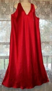 Beautiful FREDERICKS OF HOLLYWOOD Long RED SATIN Gown NIGHTGOWN