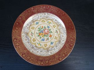 OLD ROYAL CHINA 22 KARAT GOLD CHARGER PLATE IN GREAT CONDITION HAND