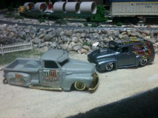 of 2 Hotwheels Lowrider & Hotrod 187 scale 164 scale HO Scale Trains