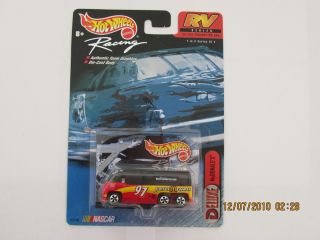 Hot Wheels 2000 RACING RV SERIES MCDONALDS #97 AND COLLECTOR CARD CARS