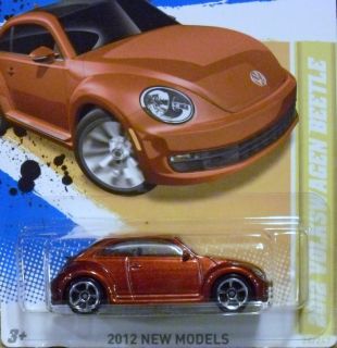 Hot Wheels 2012 Volkswagen Beetle HW Premiere 24 247 P Case New