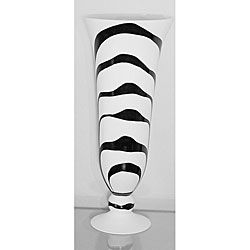 Zebra Glass Vase (Black/whiteMaterials GlassPattern ZebraDecorative/Functional DecorativeHolds Water YesDimensions 18 inches high x 7.7 inches in diameter )