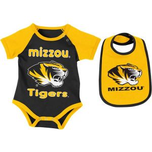 Missouri Tigers Colosseum NCAA Newborn Junior Creeper/Bib Set